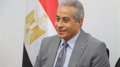الخميس المقبل إجازة للعاملين بالقطاع الخاص بمناسبة ذكرى ثورة 25 يناير وعيد الشرطة