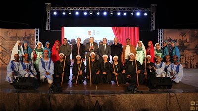 عروض فنية لفرقتي أسوان والأقصر بمسرح 