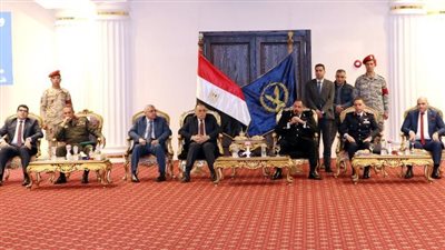 محافظ الشرقية يهنئ مدير الأمن والقيادات الشرطية بالذكرى الـ 72
