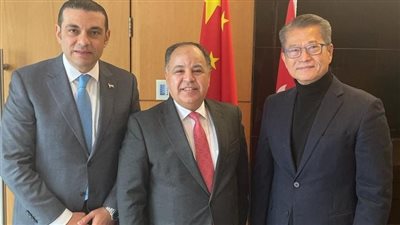 وزير المالية: نتطلع لزيادة أعداد السائحين من 