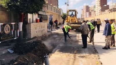 محافظ الشرقية يتابع أعمال رصف ورفع كفاءة شارع المعهد الديني بالزقازيق