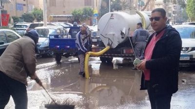 محافظ الشرقية يوجه رؤساء المراكز بالتواجد بالشوارع للتأكد من سحب وشفط مياه الأمطار