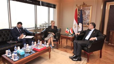 وزير السياحة يلتقي مع سفيرة دولة المكسيك لبحث تعزيز أوجه التعاون بين البلدين