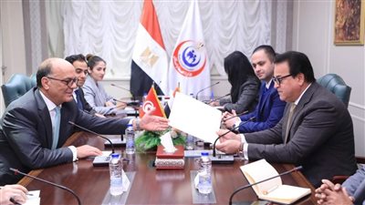 وزير الصحة يستقبل السفير التونسي لبحث سبل التعاون بين البلدين في القطاع الصحي
