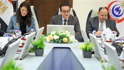 وزير الصحة يشدد على تعزيز الجهود لفتح آفاق تصدير جديدة ومستدامة للخارج
