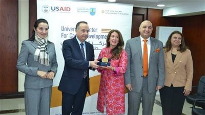 خلال زيارة السفيرة الأمريكية  هيرو مصطفى لجامعة الإسكندرية