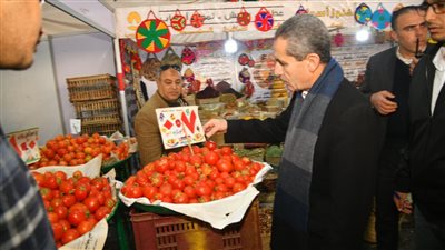 محافظ الغربية يتفقدمنافذ«معاً ضد الغلاء» لبيع السلع الغذائية بأسعارمخفضة بحي أول وثان