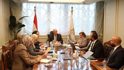  وزير التعليم العالى يستقبل وفد مؤسسة السيفير العالمية لبحث سُبل التعاون 