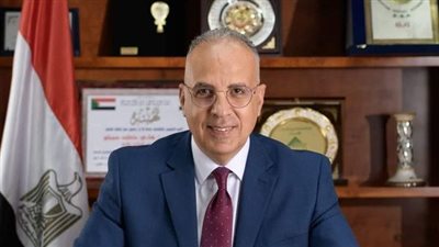 سويلم يتابع إجراءات التعامل مع الأمطار الغزيرة التى تعرضت لها محافظات الوجه البحري