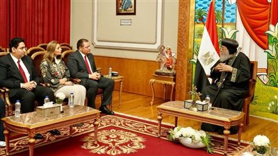 رئيس هيئة الاعتماد والرقابة الصحية يلتقي قداسة البابا تواضروس الثاني لمناقشة التعاون