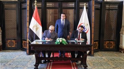 وزير الصحة يشهد توقيع بروتوكول تعاون مع 