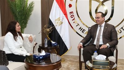 رئيس هيئة الرعاية الصحية يلتقي وكيل لجنة العلاقات الخارجية في مجلس النواب
