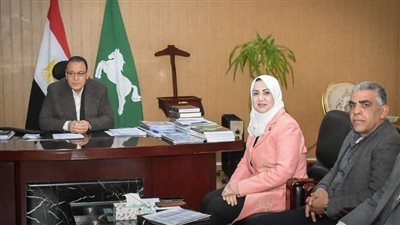 محافظ الشرقية يلتقي بعدد من أعضاء البرلمان لإستعراض وحل مشاكل المواطنين 