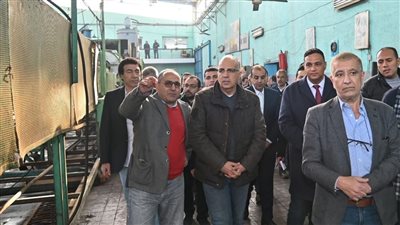 وزير الري يتفقد مصنعى إنتاج مواسير الصرف المغطى بمحافظتى الدقهلية والغربية