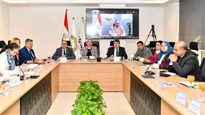  وزيرة البيئة: استكمال المرحلة الأولى والثانية من البرنامج الوطنى لإدارة المخلفات الصلبة