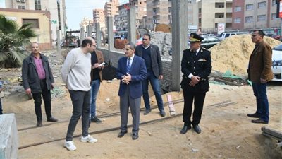 محافظ الغربية يتابع مشروعات الرصف والتطوير بطنطا