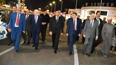 جولة تفقدية لوزير التنمية المحلية ومحافظ جنوب سيناء سيرا على الأقدام بالسوق التجاري القديم