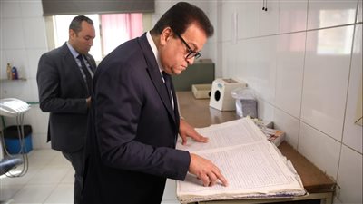 وزير الصحة يتفقد مركز طب أسرة «ميت عقبة» ضمن جولاته الميدانية المفاجئة