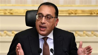 رئيس الوزراء يستعرض العروض المقدمة لـ 