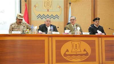 بالصور .. محافظ كفر الشيخ يترأس المجلس التنفيذي للمحافظة لمناقشة عدد من الموضوعات والقرارات.