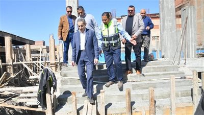 محافظ الغربية يتفقد مشروعات الرصف والتطوير بالمحلة الكبرى