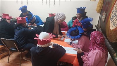 تشكيلات بالورق والطين الأسواني ضمن أنشطة مبادرة 