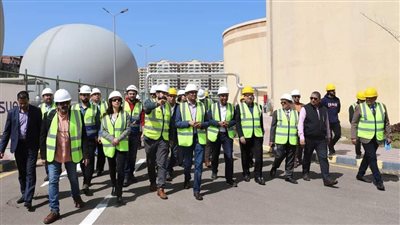 نائب وزير الإسكان وقنصل فرنسا ووفد فرنسي يزورون أكبر محطة معالجة صرف صحي بالإسكندرية