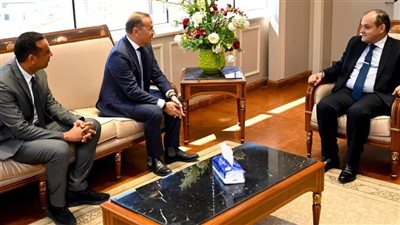 وزير التجارة يبحث مع الممثل الإقليمي لـ 