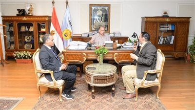 محافظ أسيوط يعلن مواعيد امتحانات النقل والشهادات الإعدادية والدبلومات الفنية والثانوية العامة 2024