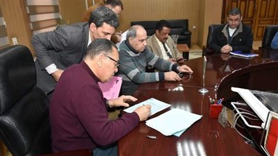 بعد تحريك أسعار البنزين والسولار .. محافظ الشرقية يعتمد تعريفة الركوب الجديدة تعرف على القائمة 