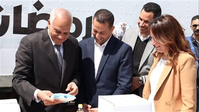 محافظ الجيزة : توزيع ٤٣ الف كرتونه مواد غذائية علي الأسر الأولي بالرعاية خلال رمضان