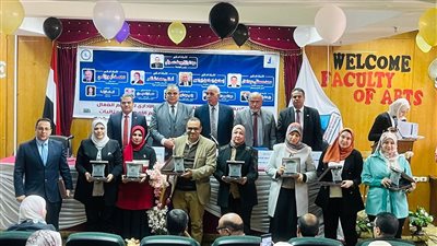 كلية الاداب جامعة كفر الشيخ تحتفل بتأهيل برامجها للإعتماد وتكرم الامهات المثاليات 