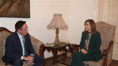 وزيرة الثقافة تلتقي سفير كازاخستان لبحث آليات دعم التعاون الثقافي بين الجانبين