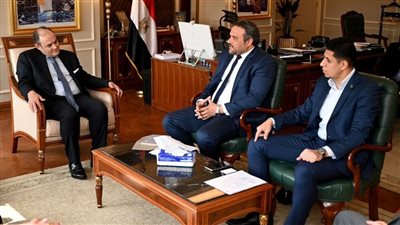 وزير التجارة يستعرض مع شركة هيات ايجيبت للمنتجات الصحية فرص الاستثمار في مصر