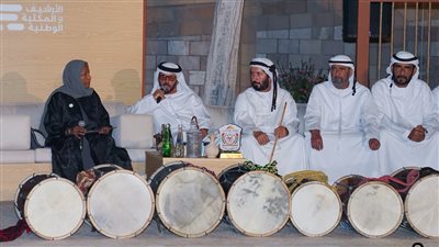 الأرشيف والمكتبة الوطنية الإمارتية يستضيف الفنون الشعبية الإماراتية في أمسيته الرمضانية الرابعة