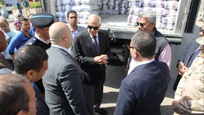 محافظ الجيزة يتفقد اصطفاف سيارات جهاز مشروعات الخدمة الوطنية 