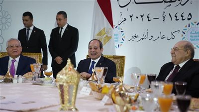 الرئيس السيسي يشارك في حفل إفطار الأسرة المصرية بحضور مختلف طوائف المجتمع
