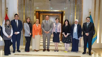 رئيس هيئة الرقابة الصحية يبحث مع سفيرة رومانيا فرص التعاون المشترك في مجال جودة الخدمات