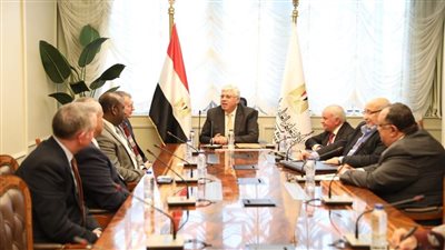 وزير التعليم العالى يبحث التعاون مع جامعة وسط لانكشاير البريطانية