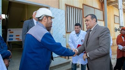  الإنتاج الحربي تتابع سير العمل في 