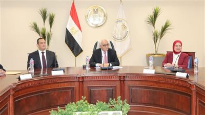 وزير التعليم يعقد اجتماعًا مع رؤساء لجان النظام والمراقبة استعدادًا لامتحانات الثانوية العامة 2024