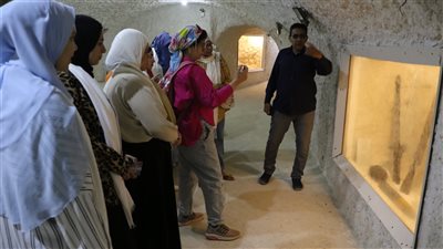 لقاءات تثقيفية وزيارة لمتحف كهف روميل في انطلاق ملتقى 