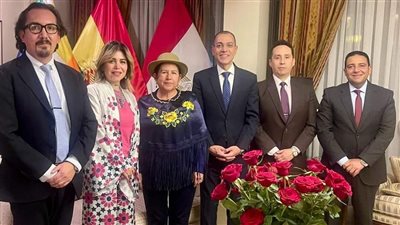 السفير المصري لدى بوليفيا يستضيف وزيرة الخارجية على عشاء عمل 