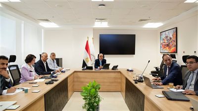 وزير الري يؤكد أهمية دعم القطاع الخاص لتنفيذ نماذج تجريبية للتقنيات الجديدة