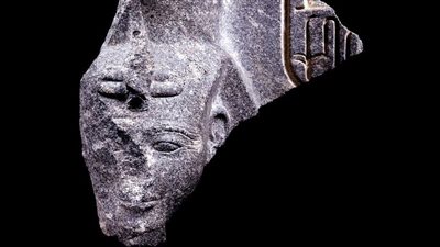 مصر تستعيد رأس تمثال الملك رمسيس الثاني من سويسرا