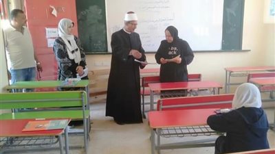 الهدوء يسود امتحانات النقل الابتدائي والإعدادي بمعاهد السويس الأزهرية