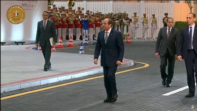 الرئيس السيسي يصل مقر البطولة العربية العسكرية للخيول بالعاصمة الإدارية الجديدة