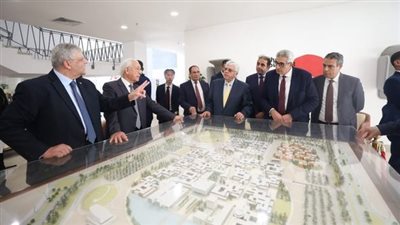 وزير التعليم العالي يتفقد الجامعة المصرية اليابانية للعلوم والتكنولوجيا