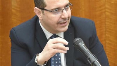 وليد عباس يترأس اجتماع وحدة إدارة الاستثمار ودعم المستثمرين