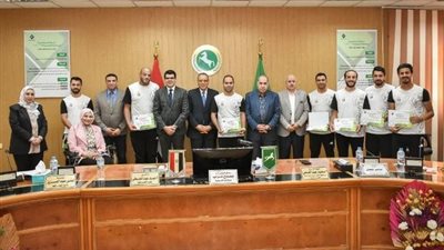 محافظ الشرقية يُكرم الأبطال الرياضيين من أبناء المحافظة